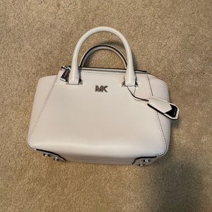 Michael Kors Small Handbag in Great Condition, Original Dust Bag Included
